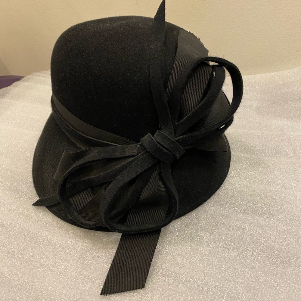 Elegant Black Women's Hat with Bow